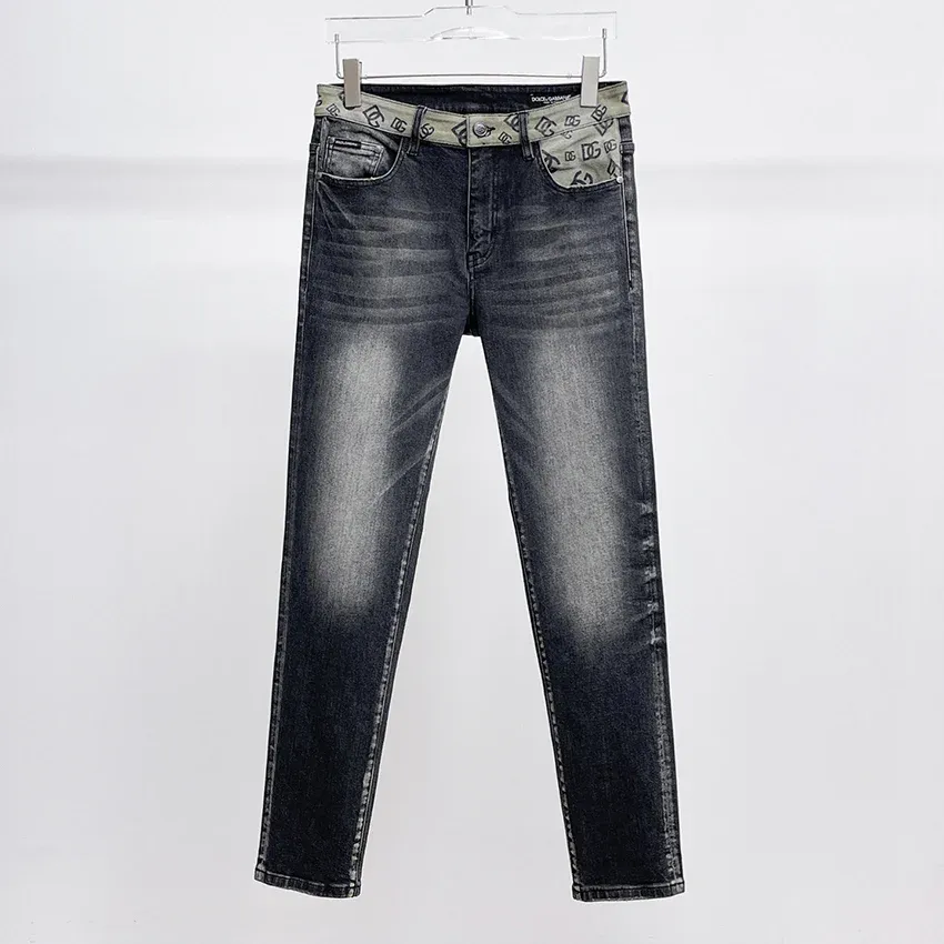 New Fashion Versatile Thin Jeans