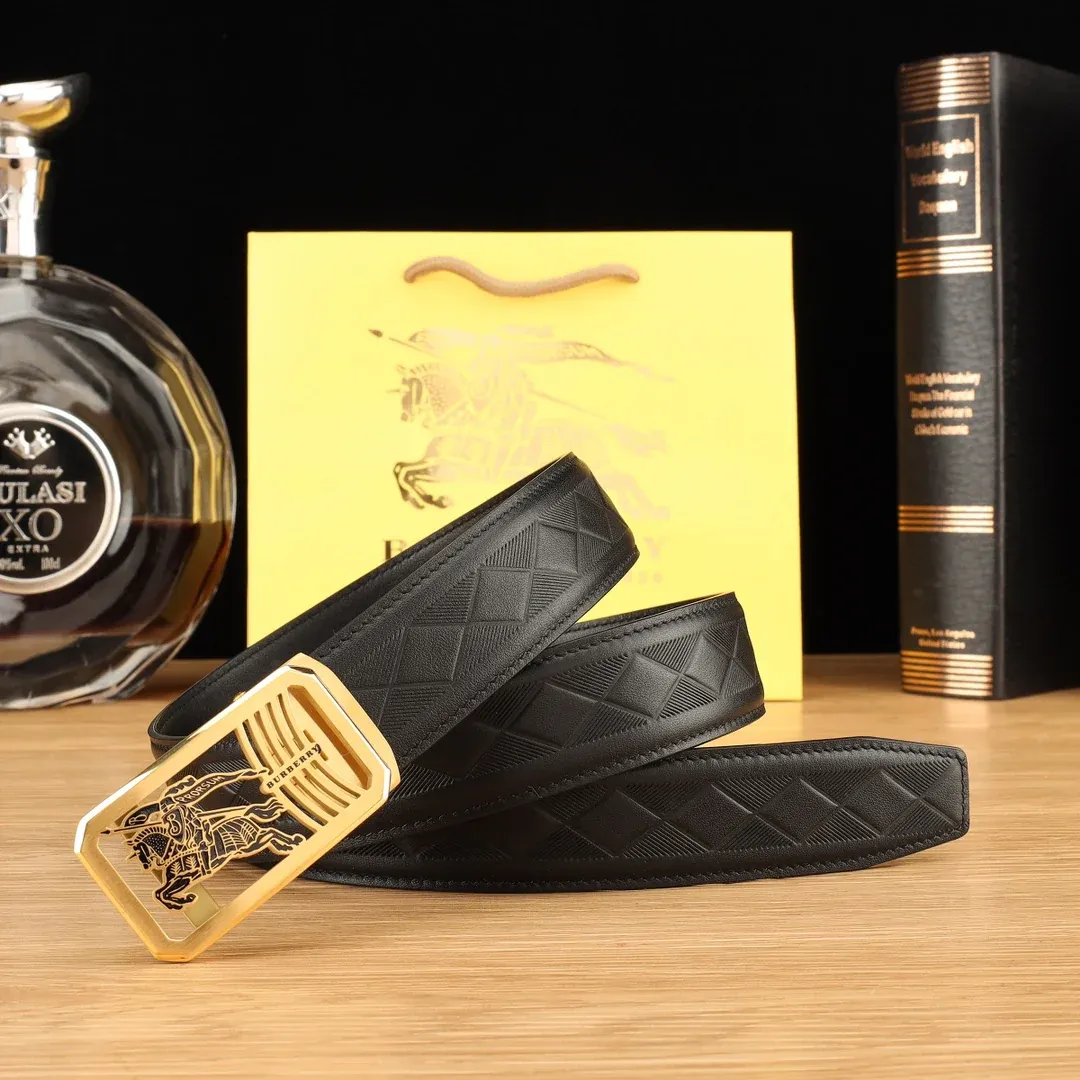 Reversible Italian made belt