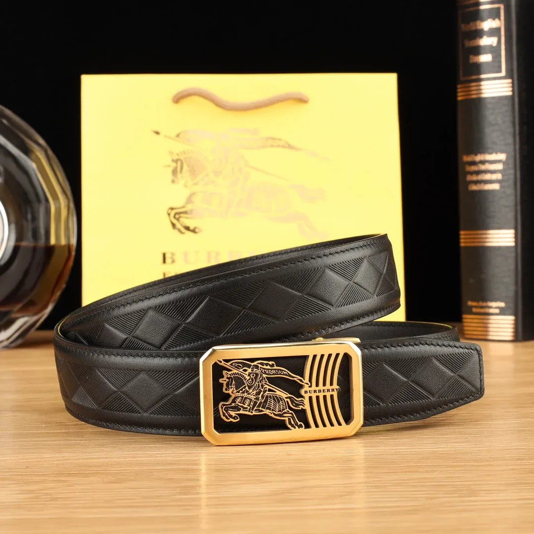 Reversible Italian made belt