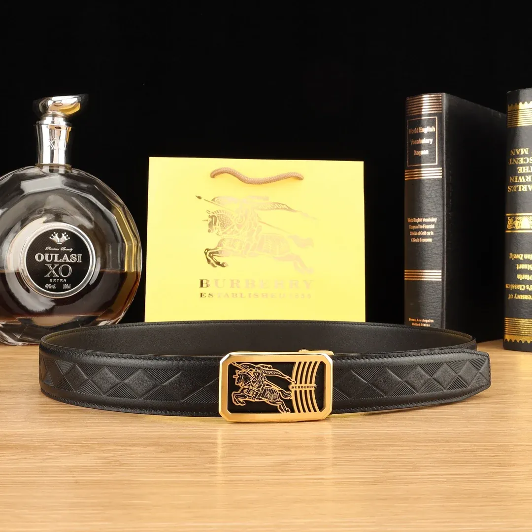 Reversible Italian made belt