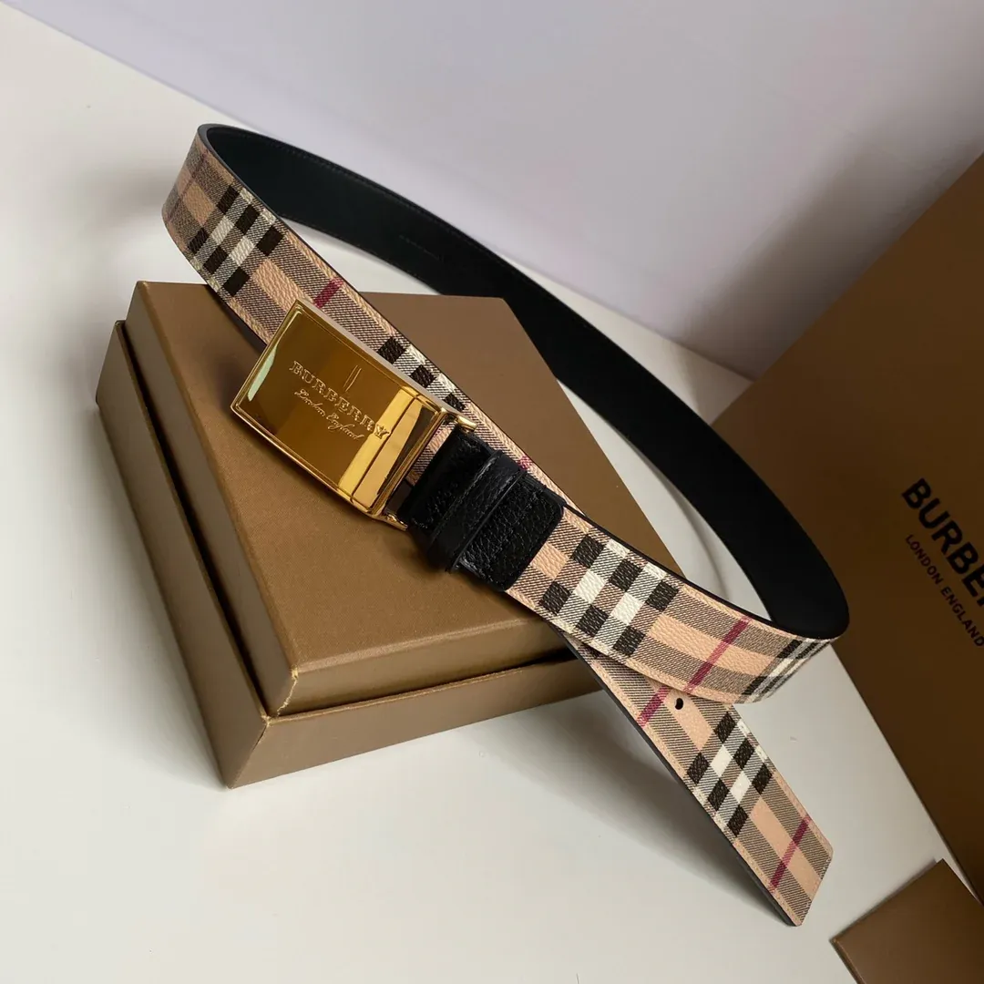 Reversible Italian made belt