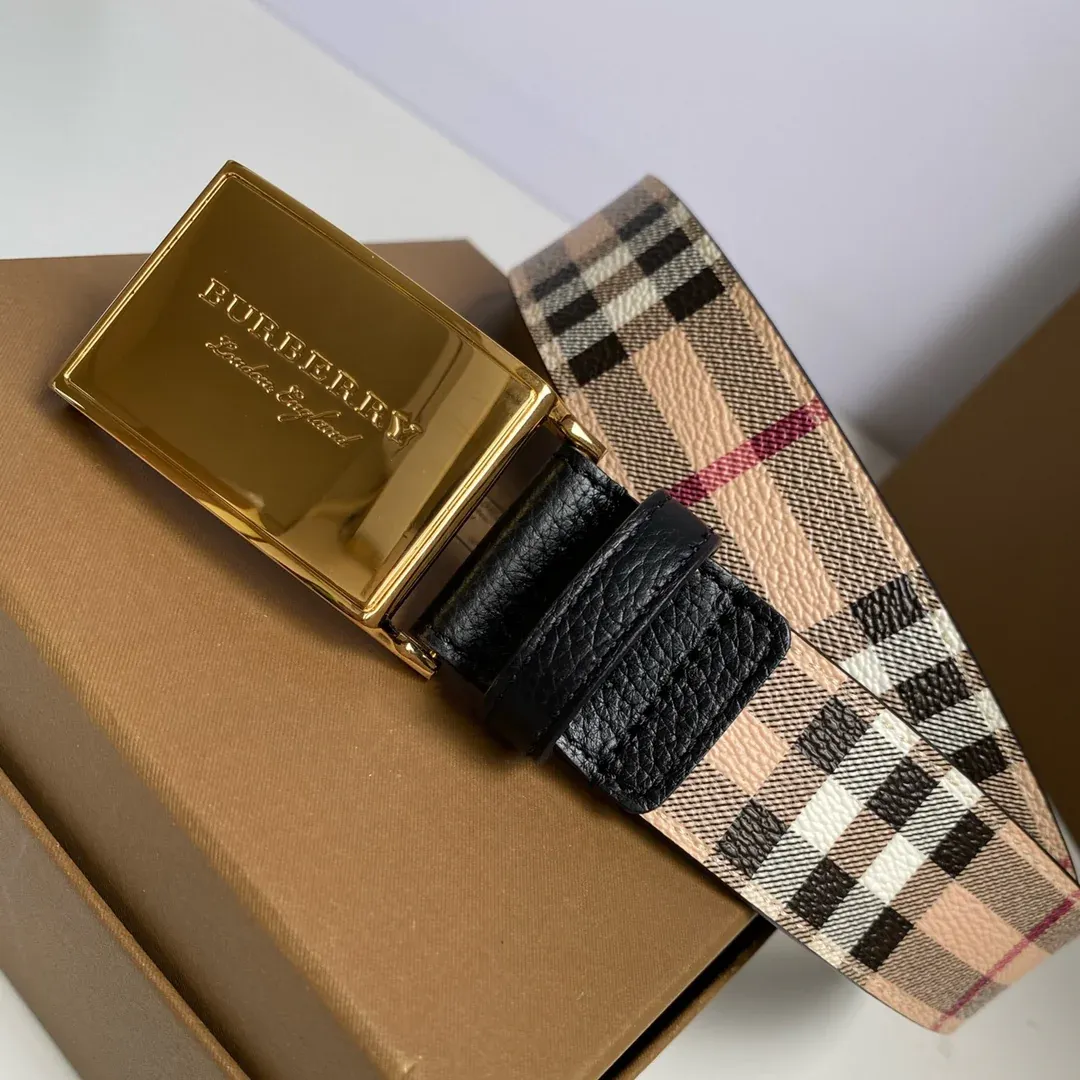 Reversible Italian made belt