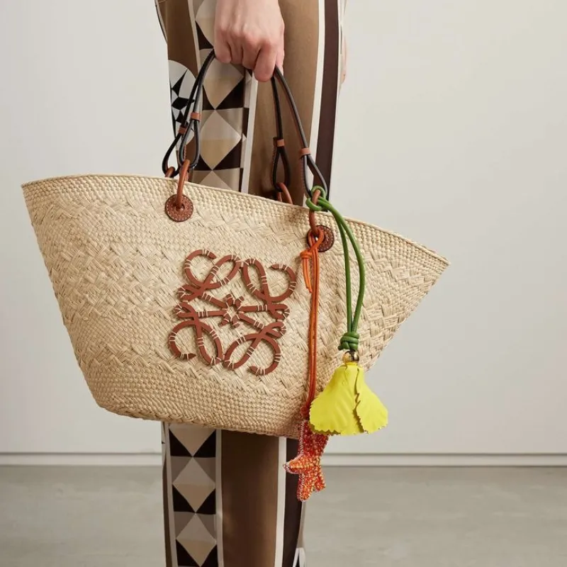 Paula's Ibiza Anagram Small basket bag